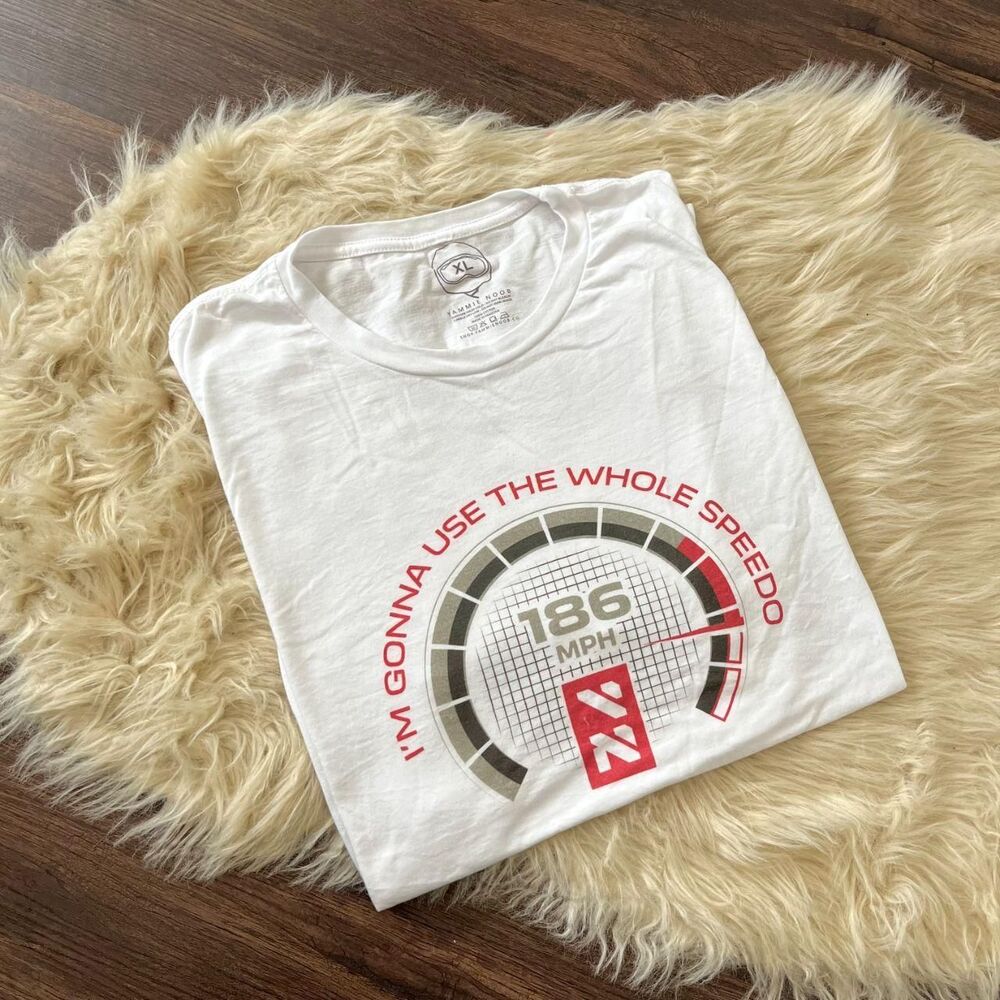Speedo Yammie Noob White Tee speedometer graphic XL